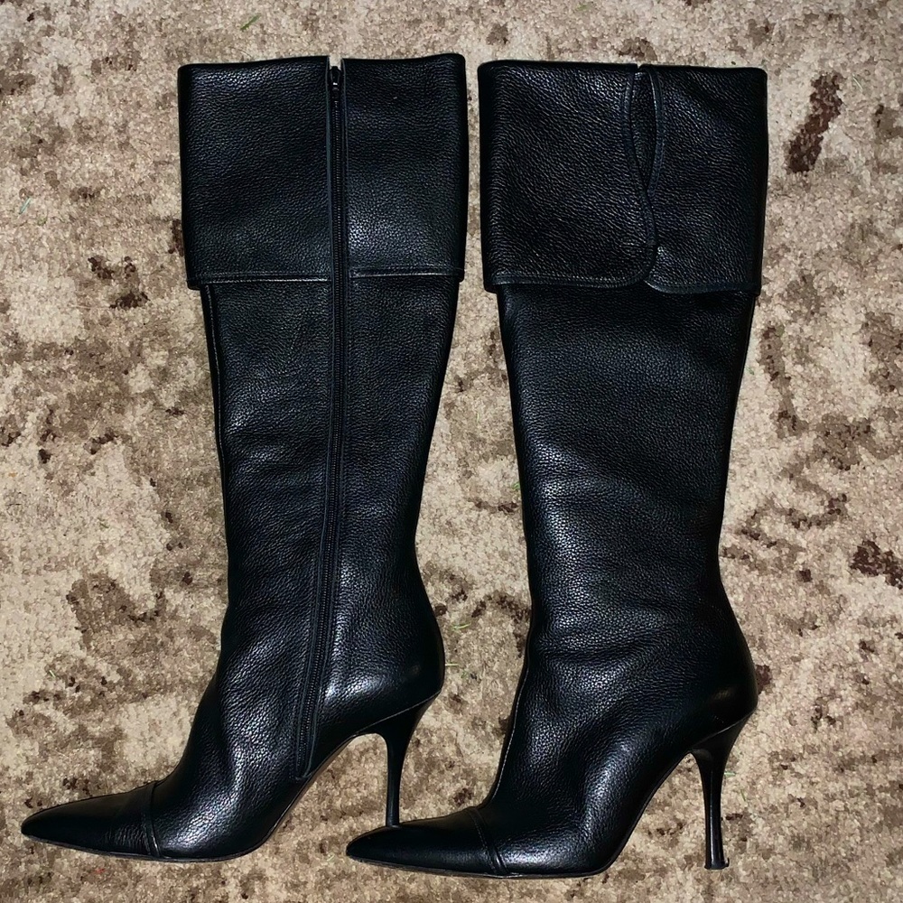 Paolo Iantorno kneehigh black leather heeled boots